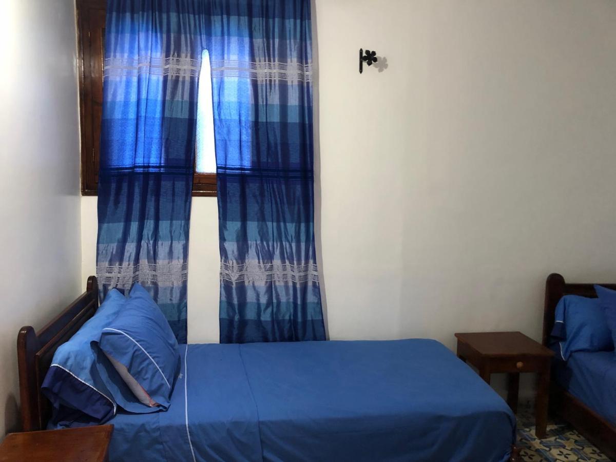 Hotel Nisrine シェフシャウエン エクステリア 写真